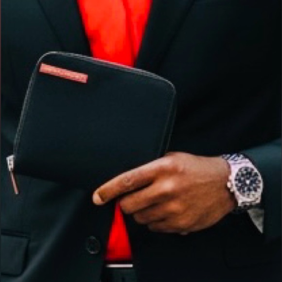 PRADA Nylon Small Wallet, Authentic. GUC - Picture 10 of 15